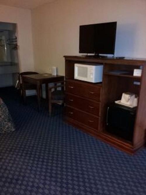 Whitten Inn Van Horn Rum bild