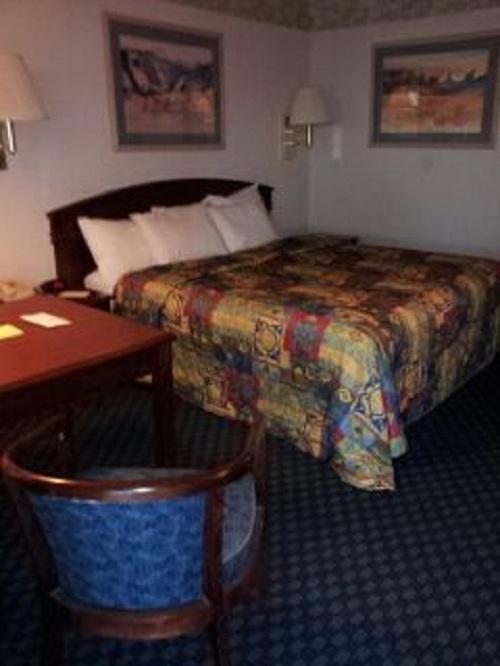 Whitten Inn Van Horn Rum bild