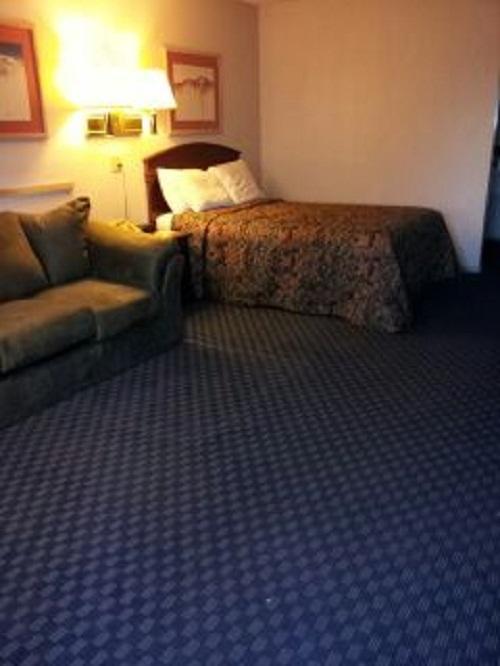 Whitten Inn Van Horn Rum bild